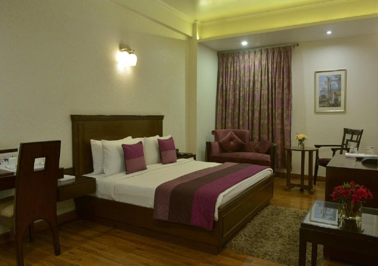 Hotel Rockland Panchsheel Enclave Nuova Delhi Esterno foto